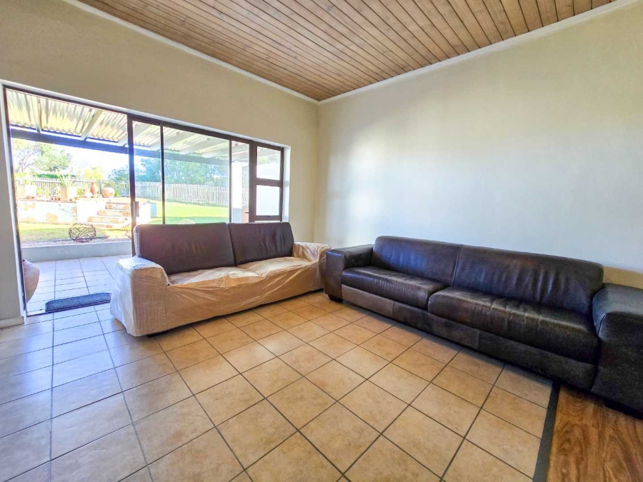 2 Bedroom Property for Sale in Stilbaai Wes Western Cape